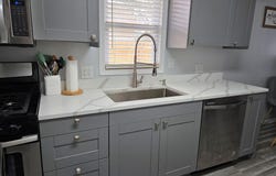 7535 Shorewood Dr, Salem, WI 53168