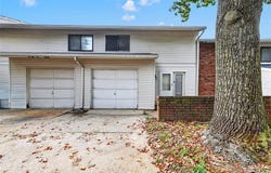 12428 Sea Lane Drive, Florissant, MO 63033