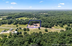3551 Leaf Lane, Freeport, MI 49325
