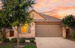 3512 Tulip Drive, Aubrey, TX 76227