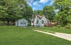 96 Washington Drive, Mastic Beach, NY 11951