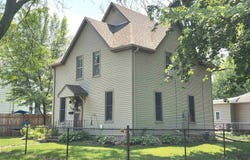 323 6th NW Street, Mason City, IA 50401