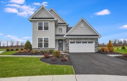 49 Longwood Drive, Monroe, NJ 08831