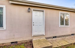 1111 SE 3RD Ave, Canby, OR 97013