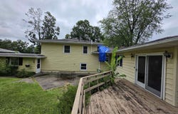 1029 W 13 Street, Cedar Falls, IA 50613