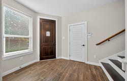 5843 Whitby, San Antonio, TX 78240