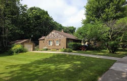926 S Dexter Drive, Lansing, MI 48910