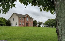 89 HADRIAN COURT, MARTINSBURG, WV 25403