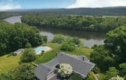 312 E Ann Street, Milford, PA 18337