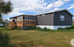 507 3rd Avenue S, Froid, MT 59226