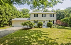 79 Viscount Rd, Longmeadow, MA 01106