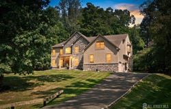 12 Mountain View Court, Ewing, NJ 08628