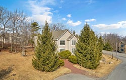 187 Hawthorne Court, Tannersville, PA 18372
