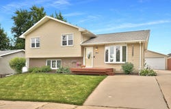 3945 Valdez Drive, Waterloo, IA 50701