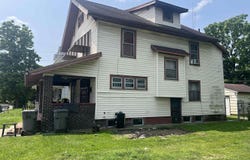 24 Hendricks Place, Indianapolis, IN 46201-3130