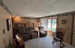 611 W 33rd St, Hibbing, MN 55746