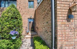 25 Windsor Gate Drive, North Hills, NY 11040