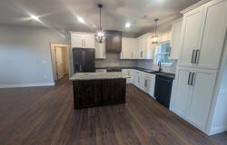 290 W Blue Jay, Diamond City, AR 72601