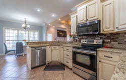 112 AIDAN LN, Muscle Shoals, AL 35661
