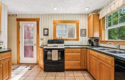 38 Cardinal Drive, Hartford, VT 05088