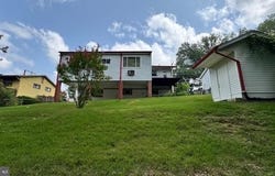 6905 DRYLOG STREET, CAPITOL HEIGHTS, MD 20743