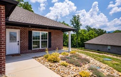 1916 Griffitts Mill Circle, Maryville, TN 37803