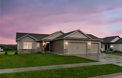1427 Amco Dr SE, Chatfield, MN 55923