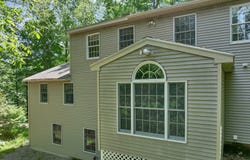 10 Shaws Lane, Dover, NH 03820