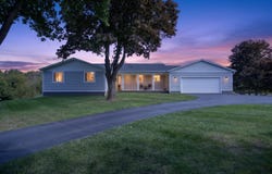 9720 Queens Drive, Manchester, MI 48158