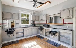 1614 S Big Bend Boulevard, St Louis, MO 63117
