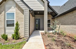 9321 NW 147th Terrace, Yukon, OK 73099