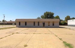 400 E Jack Choate Ave., Hennessey, OK 73742