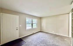 213 Park Avenue, Belton, MO 64012