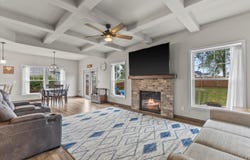 232 Farmstead Dr, Slinger, WI 53086