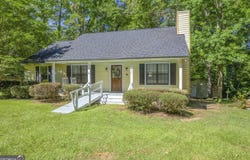195 N Lake, Sandersville, GA 31082
