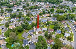 9 Regent Court, Edison, NJ 08817