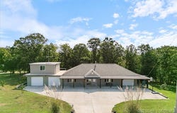 98 Storage Road, Eldon, MO 65026