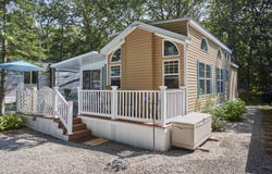 1 Robinson Way, Kennebunk, ME 04043