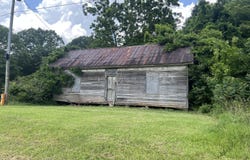 1595 Moreland, Williamson, GA 30292
