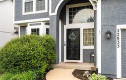 22833 W 44th Street, Shawnee, KS 66226