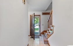 1113 Creighton Road, Papillion, NE 68046