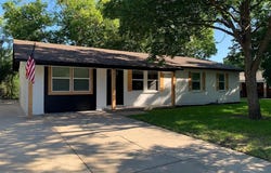 312 SW Gamble Street, Burleson, TX 76028