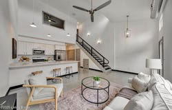 616 Burnett Farm Ln, Louisville, KY 40243