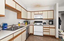 2417 Vermilion Rd, Duluth, MN 55803