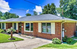 7502 Sam Ct, Louisville, KY 40214