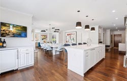 875 Lake Street N, Wayzata, MN 55391