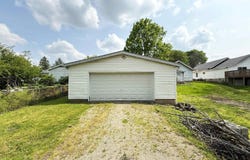 1228 Woodward Avenue, New Castle, IN 47362-4444
