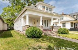 256 W Forest Avenue, Muskegon, MI 49441