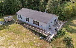 12 Micmac Drive, Wiscasset, ME 04578