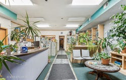 1622 W Devon Avenue, Chicago, IL 60660